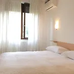 Livio Hotel