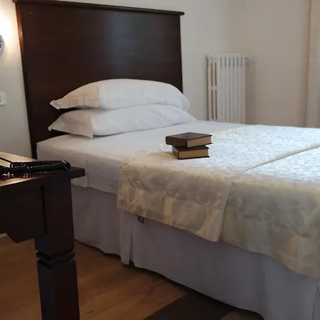 Livio Отель 3*